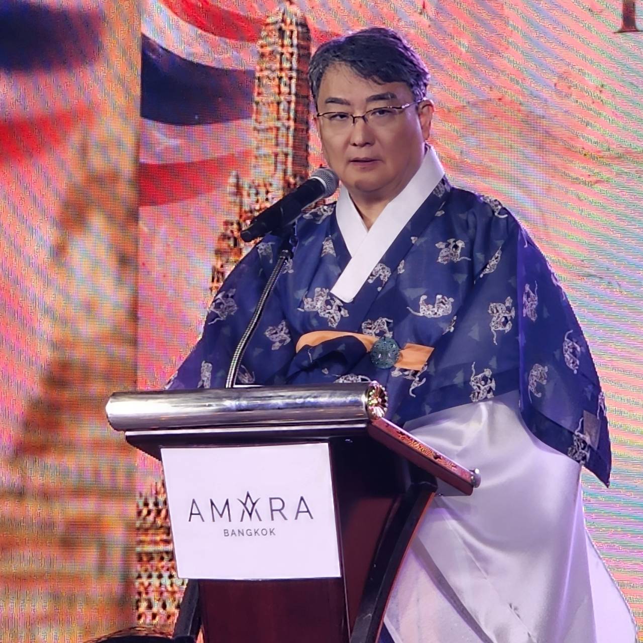 title - ผู้ตรวจราชการกรม ส.ป.ก. เข้าร่วมงานเชื่อมสัมพันธไมตรีไทย-สาธารณรัฐเกาหลี  และร่วมพิธีเปิดงาน “Thailand Korea Model Contest 2026” เพื่อฉลองครบรอบ 65 ปีความสัมพันธ์ทางการทูตระหว่างราชอาณาจักรไทย และ สาธารณรัฐเกาหลี